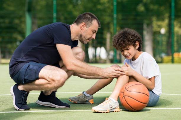 What to Do If Your Knees Hurt from Basketball?  : Expert Tips to Relieve Knee Pain & Stay in the Game